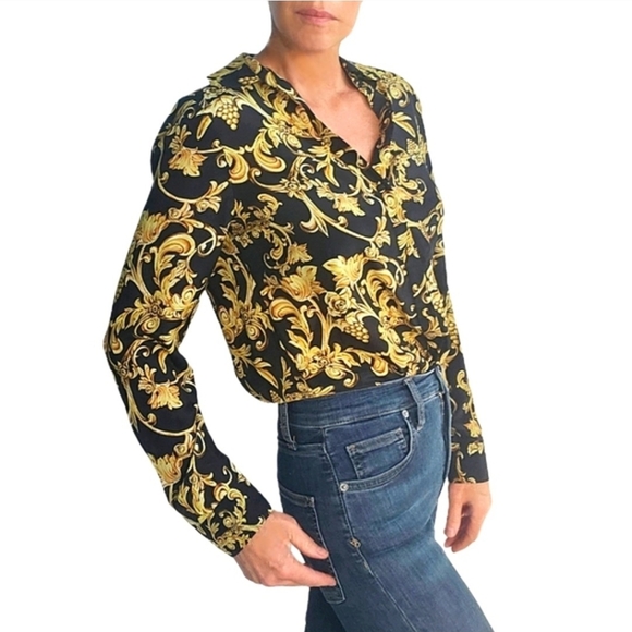 ALICE+OLIVIA Eloise Florence Scroll Silk Button Front Blouse - Picture 4 of 11